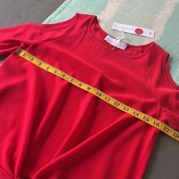 Amanda Uprichard Red,‎ Slik Cold Shoulder Long Sleeve Kellen Top NWT - Picture 5 of 6